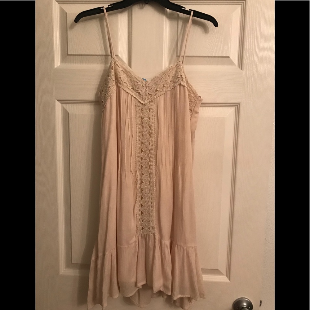 Precious cream summer dress!